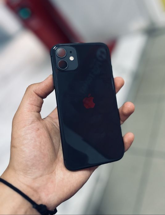 продам срочно iphone 11