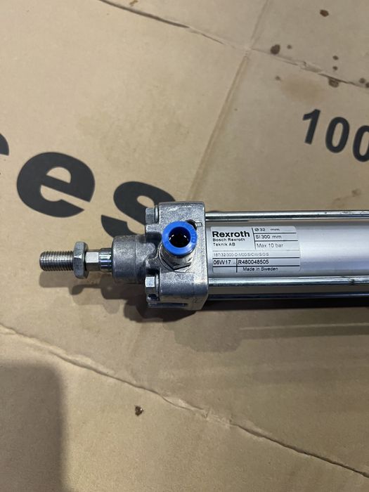 Пневматичен цилиндър Rexroth