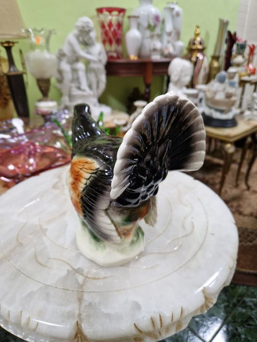 Уникална рядка антикварна колекционерска австрийска порцеланова фигура