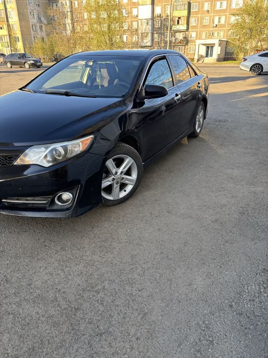 Продам диски камри оригинал на 17