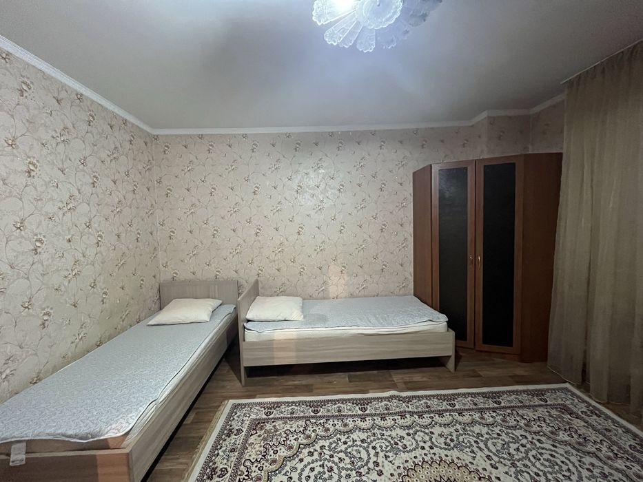 кровать 90/200 ,40000 за 2 шт