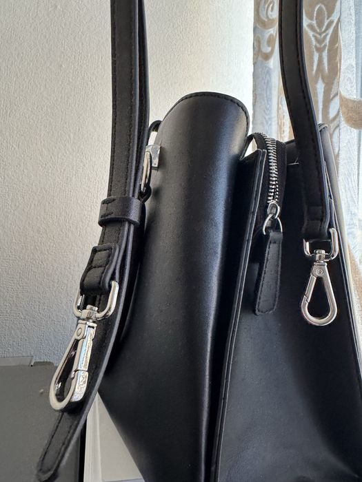 Сумка GUESS черная