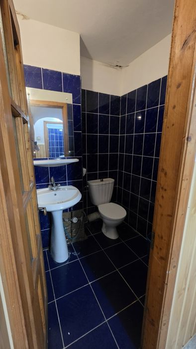 Vând 3 camere decomandate, etajul 1