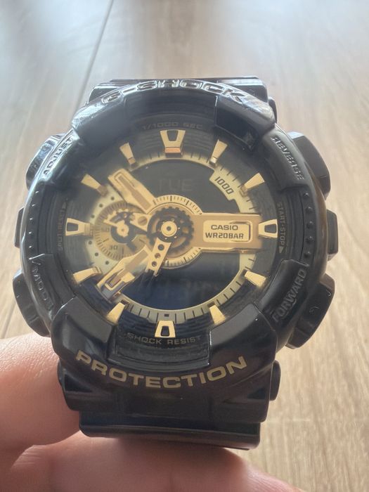 Продавам часовник  casio g shock