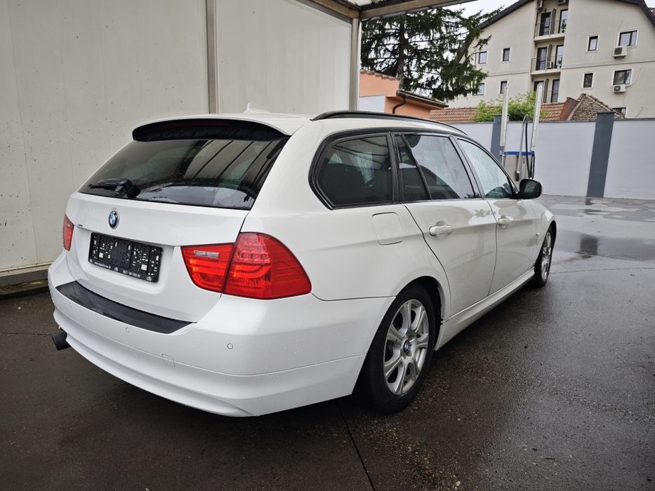 BMW 3 Series 2011 — imagine 9