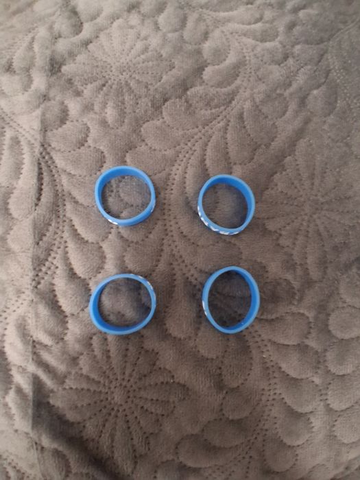 Vând kendame mai multe datali în privat