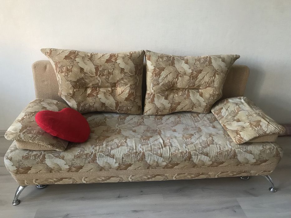 Продам диван б/у