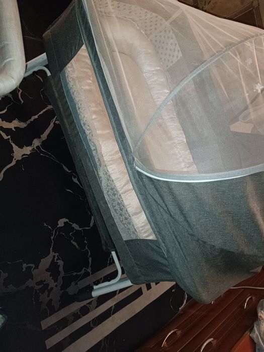 Продам кроватку детскую манеж