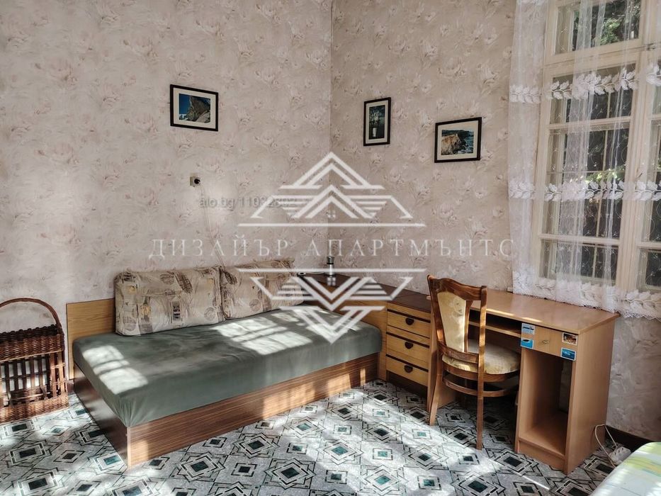 Къща в Бургас-Център площ 100 цена 500