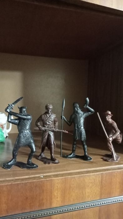 Статуэтки пластиковые, металл СССР