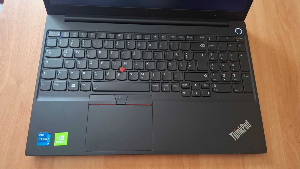 Lenovo ThinkPad E15 Gen 2 i7-1165G7 / 16GB / SSD / NVIDIA MX450 2GB