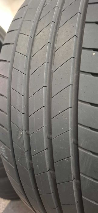 4бр. 235/40/20 Bridgestone 6.7mm грайфер, дот 22г. Безплатен монтаж