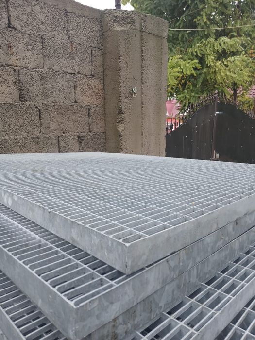 Grilaje zincate galvanizate