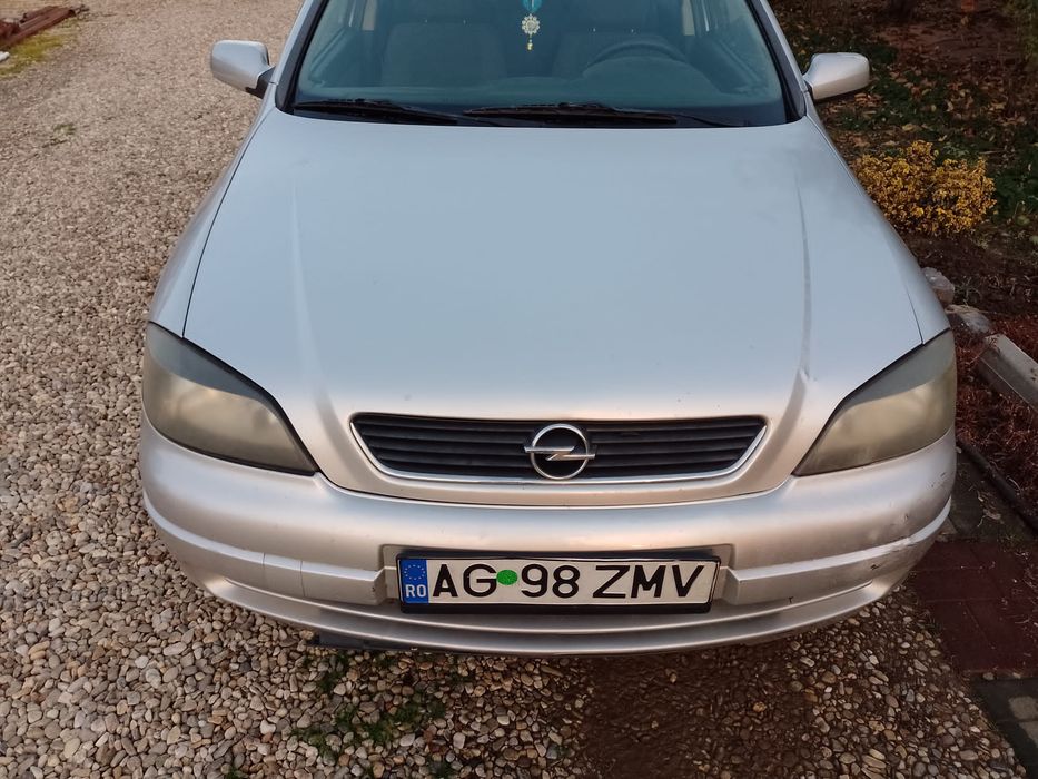 Vând Megane 2  1.9 6 trepte