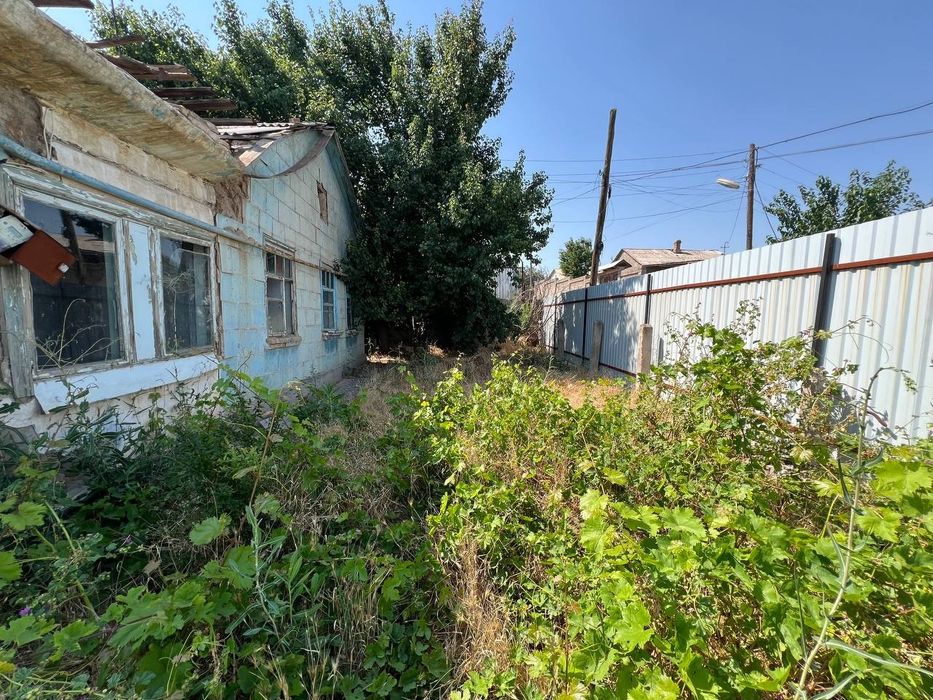 Срочно продается участок в Чирчике 7 соток 3 ком дом старый