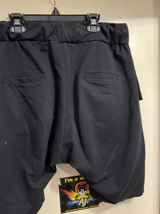 Продавам долнища