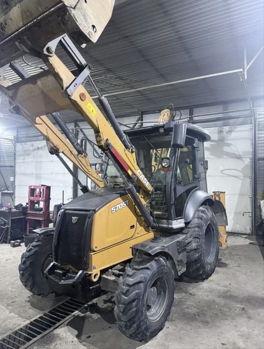 Эксоватор погрузчик Case 570zt