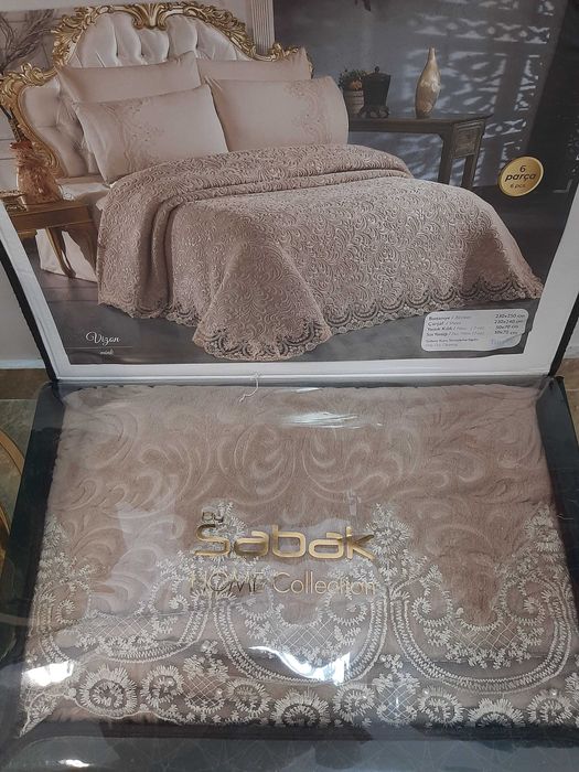 Луксозен спален комплект с френска дантела -  6 части