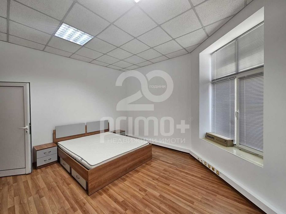 Продава се Етаж от къща в Велико Търново, Център - 100 кв.м за 2000 €/кв.м - Снимка #2