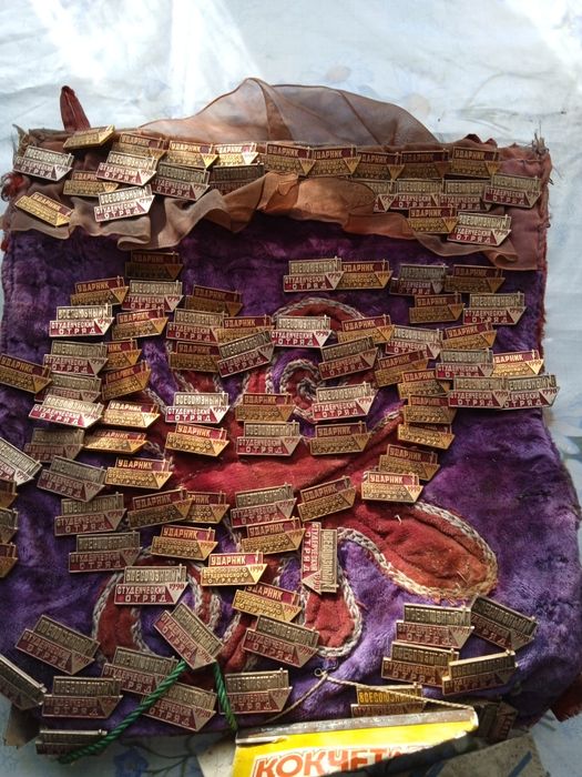 Продам значки разная тематика