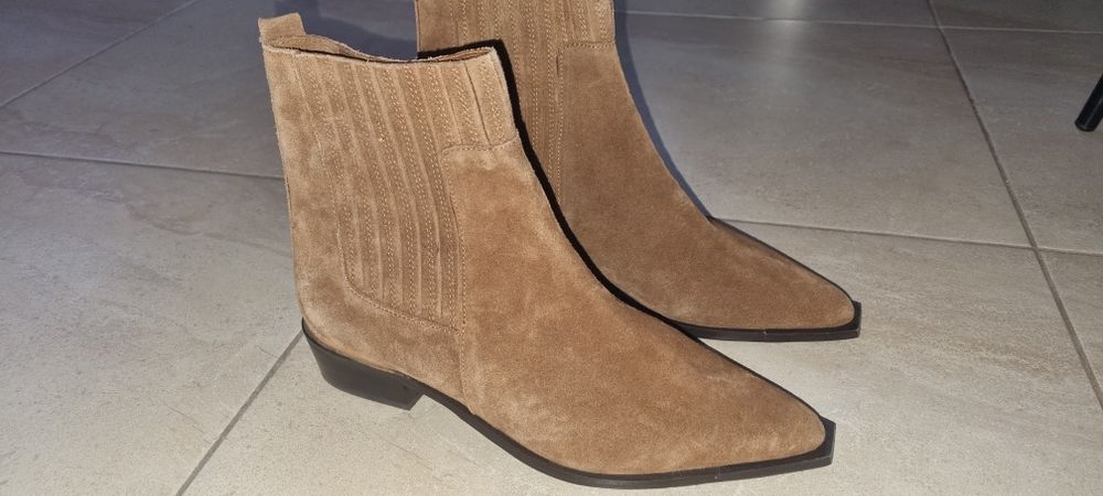 Ciocate/ghete RESERVED