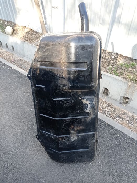 Бак на НИВУ 21214