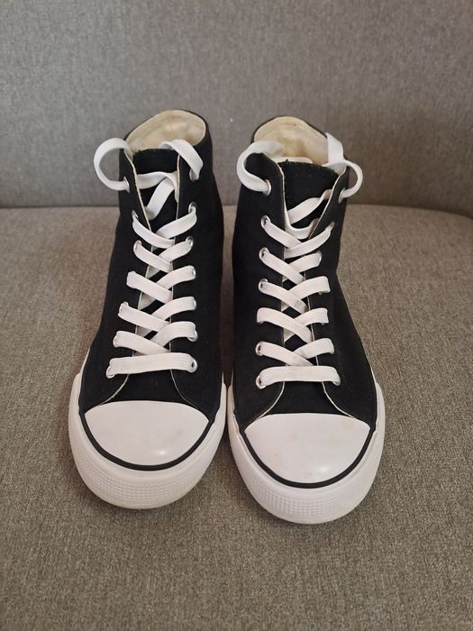 Adidași pentru sport