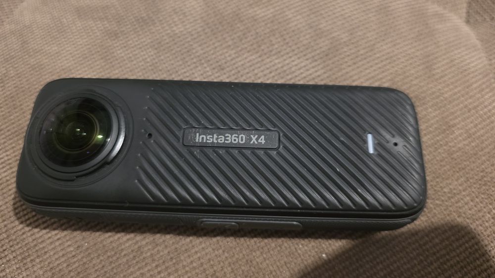Insta360 X4 комплект