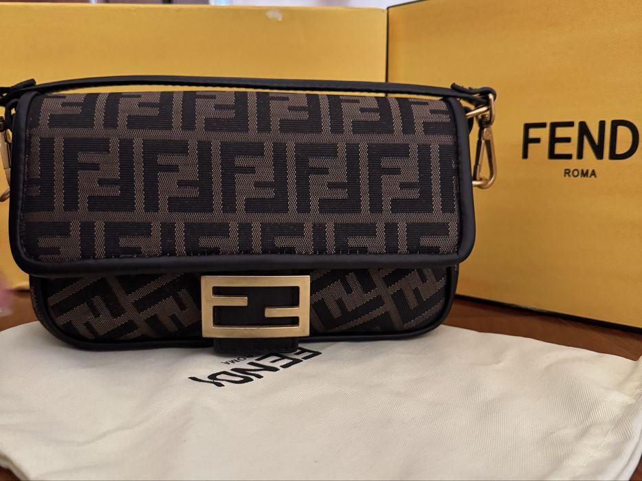 Fendi baguette bag