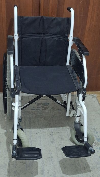 Инвалидная коляска