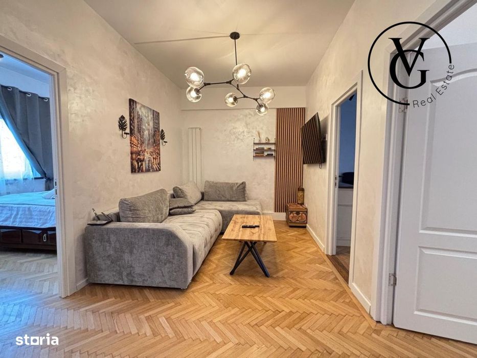 Apartament 4 camere - Zona Universitate - Ideal Investitie