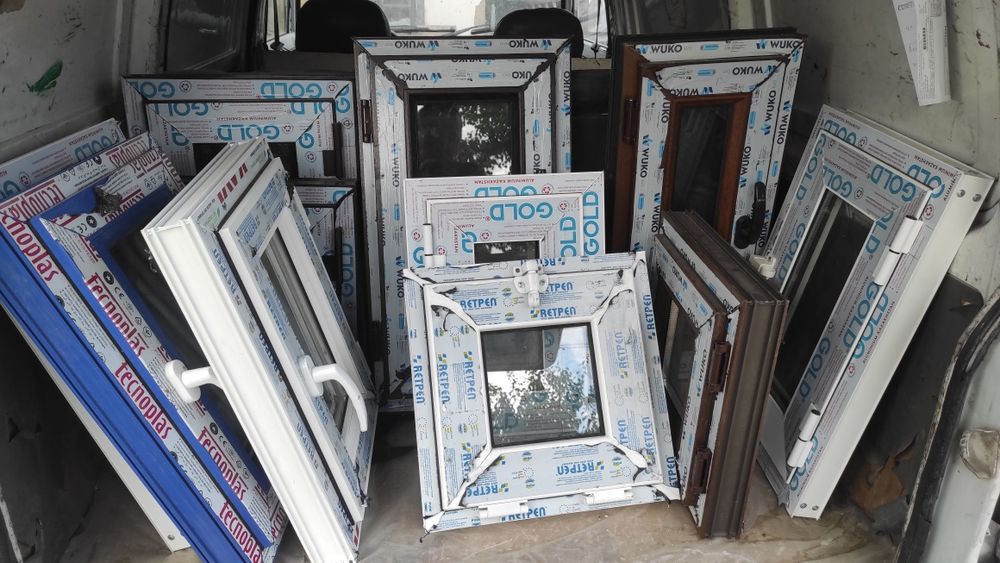 Окошко 39 * 39 см.