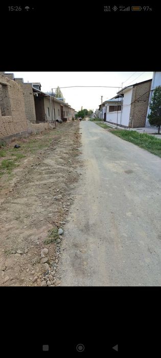 Uiy 3xona sotiladi 2500$kelishamiz