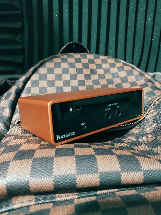 Focusrite Scarlett Solo 3 Gen — как новая, идеальный звук!