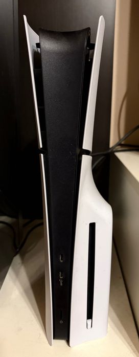 PlayStation 5 + Bundle Games