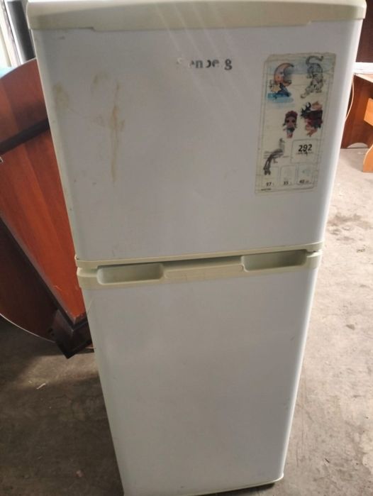 Холодильник Elenberg