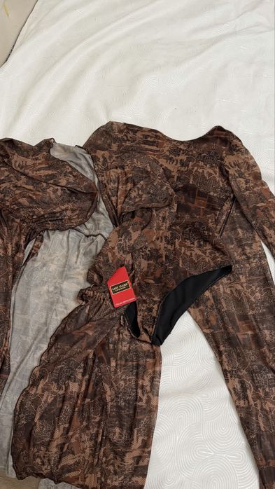 Продам закрытый купальник