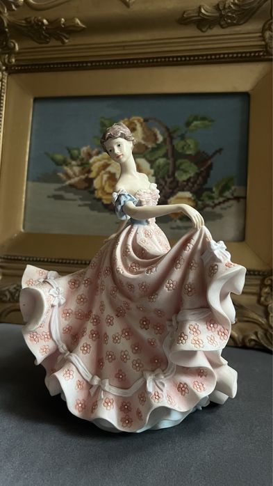 Изящна фигурка Leonardo