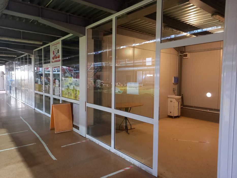 Spatii comerciale de inchiriat - Piata Agroalimentara Simeria - Complex comercial multifunctional