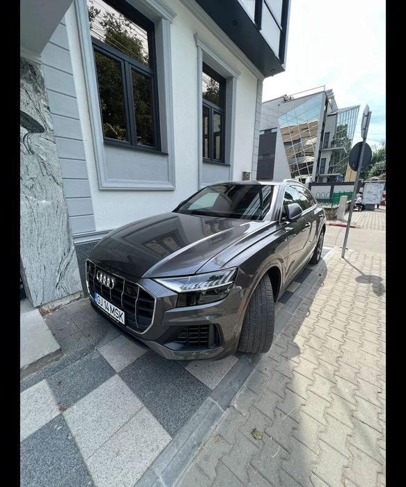 Audi Q8 Primul proprietar. Istoric in reteaua audi. Pret cu tva.