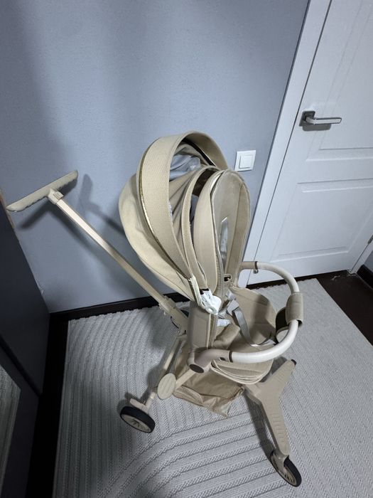 прогулочная легкая коляска