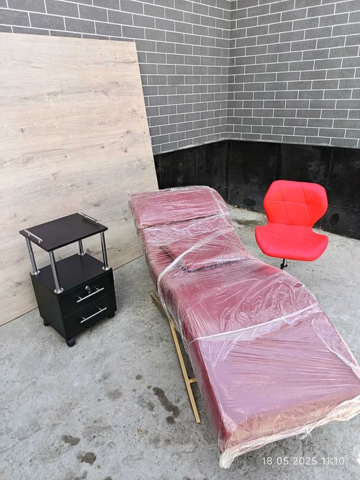 Кушетки, чемодан, педикьюрний косметологический, анатомический, детски