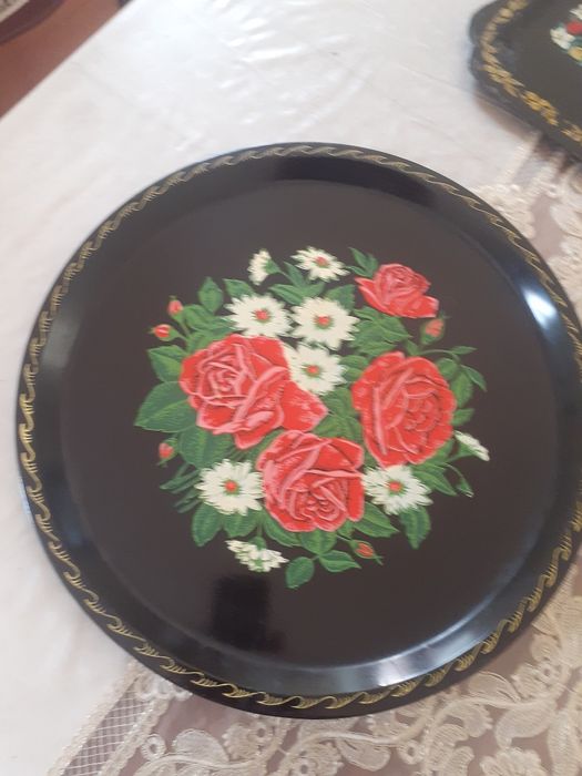 Продаётся железные подносы