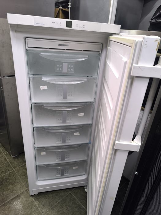 Фризер Liebherr GN 2356 index 20D - 226 литра.