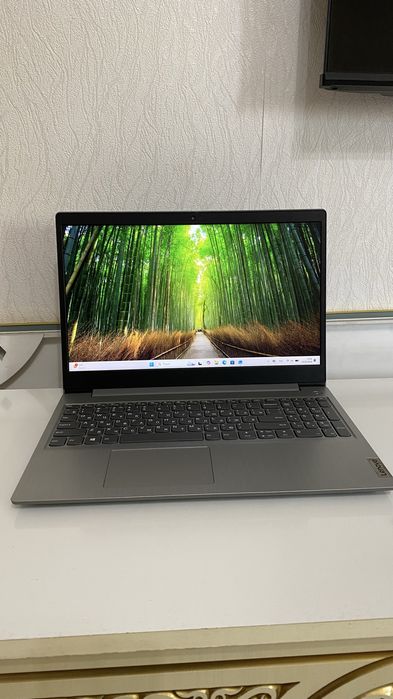 Продам ноутбук lenovo 81WB
