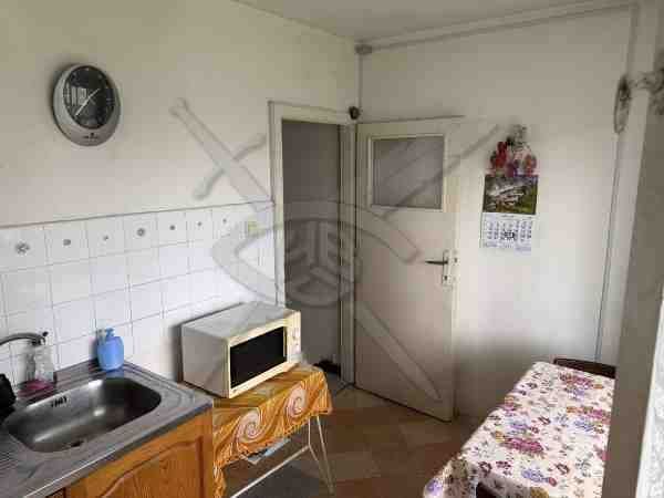 Продава се Двустаен апартамент в Бургас, Славейков - 45 кв.м за 1043 €/кв.м - Снимка #2