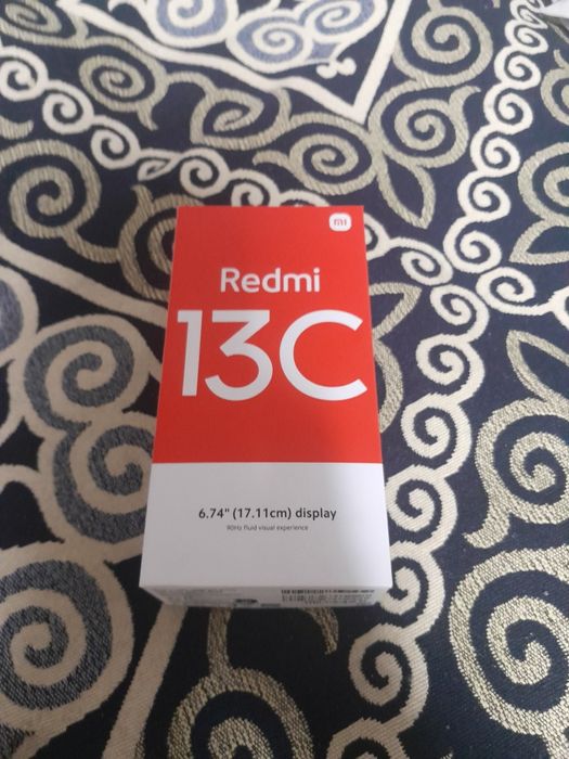 Продам Redmi 13c 256/8 гб