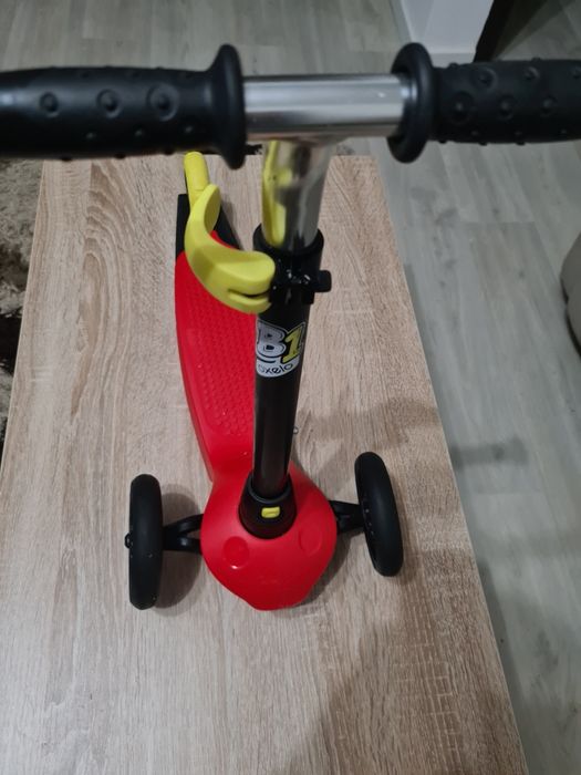 Jucării interactive pentru copii 2-3 ani