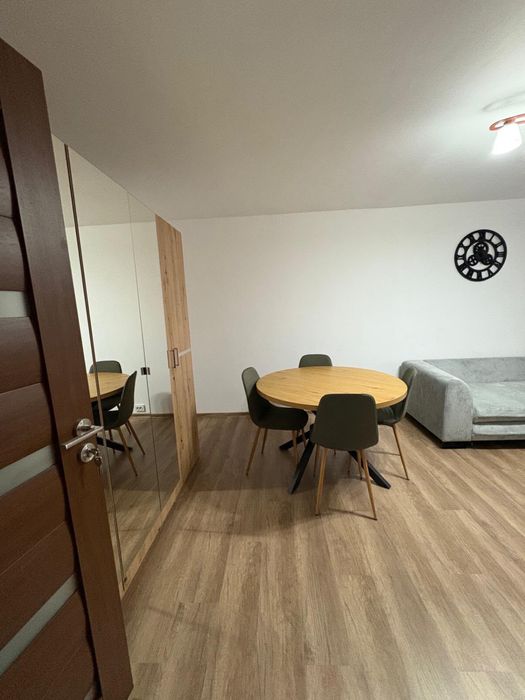 Apartament  2 camere Zona Romancierilor