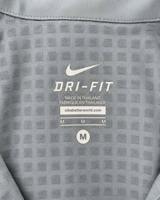 Jachetă running Nike Element Dri-FIT – Mărimea M – gri deschis – full zip